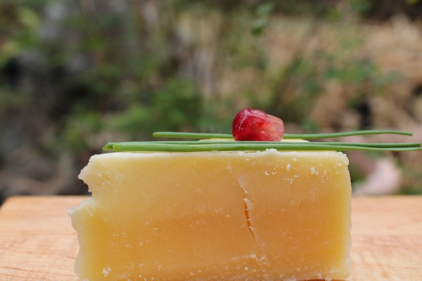 Calcium Lactate Crystals in Cheese